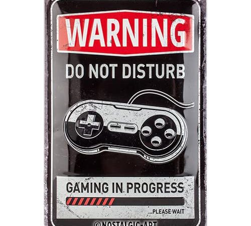 Nostalgic-Art Plaque Vintage Gaming in Progress – Idée de Cadeau pour Les Gamers, en métal, Design Retro pour la décoration, 20 x 30 cm